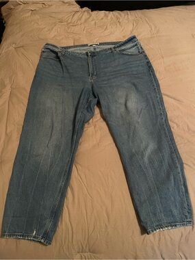 Abercrombie & Fitch high rise mom jeans
